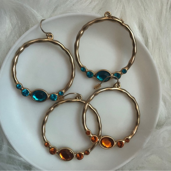 Vintage Avon 4 pairs of drop/dangle earrings - Picture 3 of 4